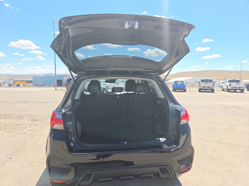 2025 Mitsubishi Outlander Sport SE - Photo 39