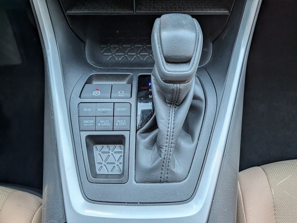 2025 Toyota RAV4 XLE AWD