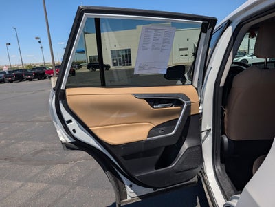 2025 Toyota RAV4 XLE AWD