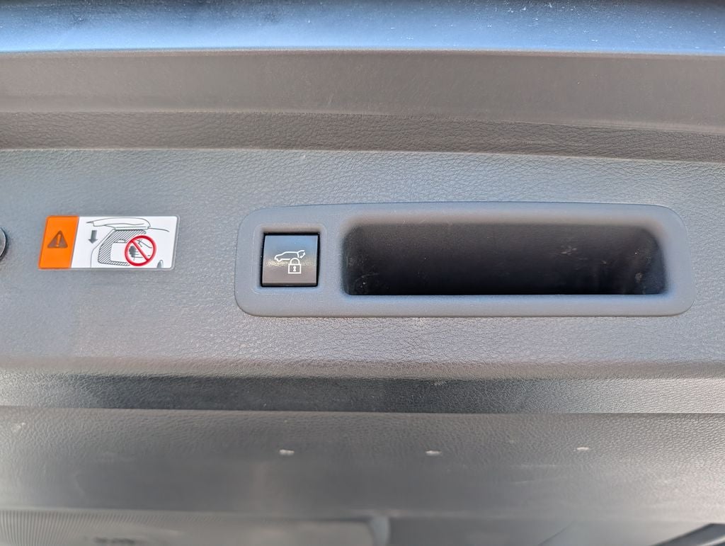 2025 Toyota Sienna Woodland Edition