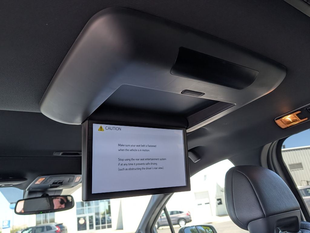 2025 Toyota Sienna Woodland Edition
