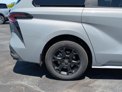 2025 Toyota Sienna Woodland Edition