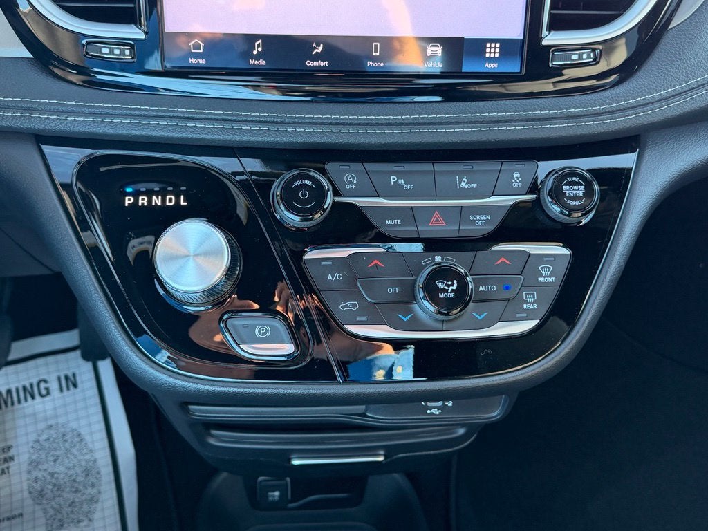 2027 Chrysler Pacifica PACIFICA SELECT AWD