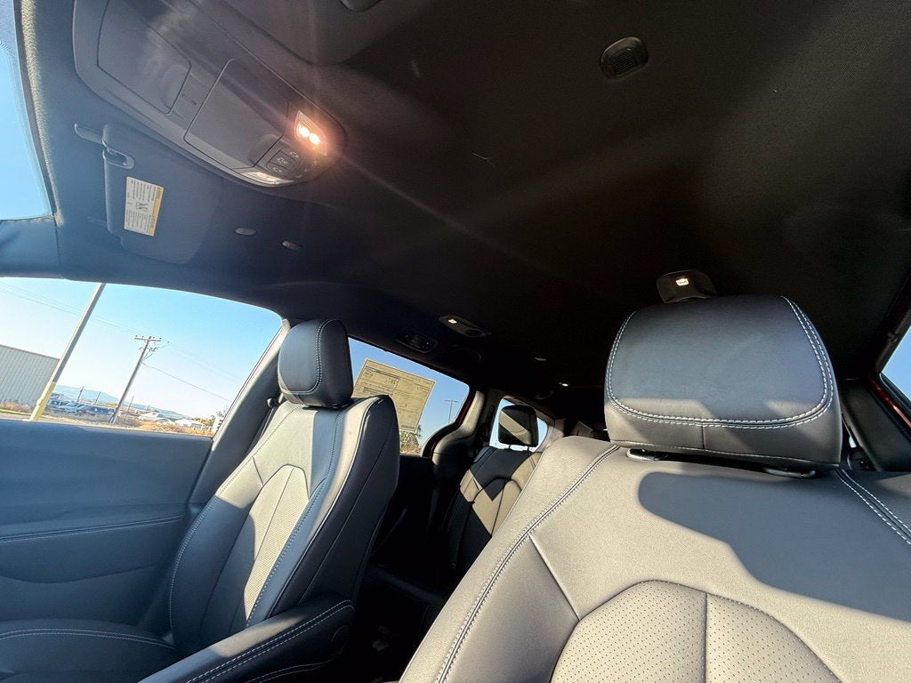2027 Chrysler Pacifica PACIFICA SELECT AWD