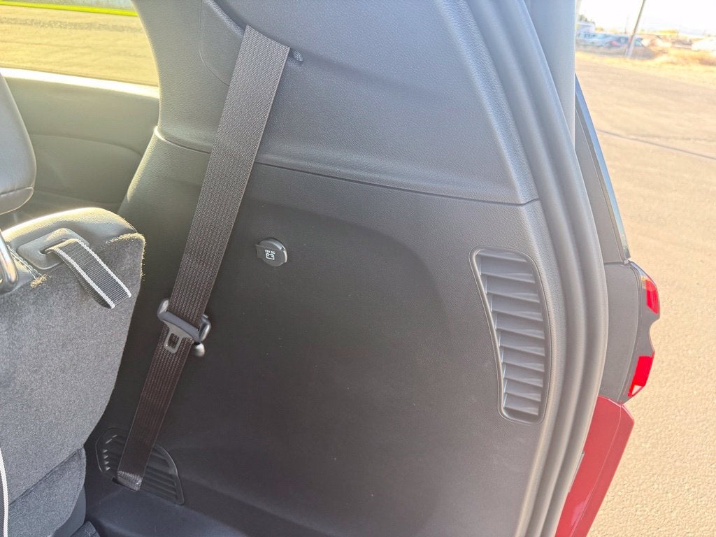 2027 Chrysler Pacifica PACIFICA SELECT AWD