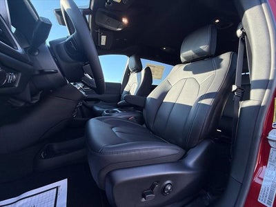 2027 Chrysler Pacifica PACIFICA SELECT AWD