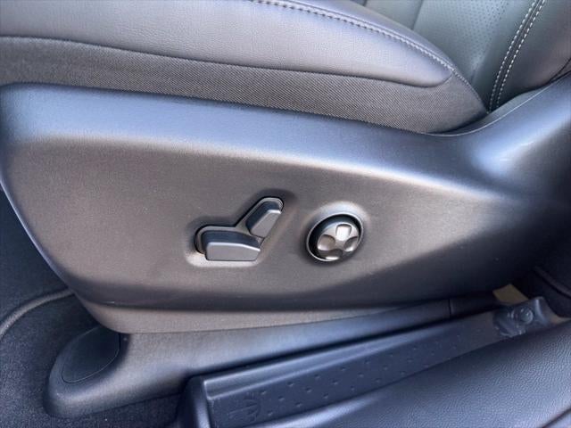 2027 Chrysler Pacifica PACIFICA SELECT AWD