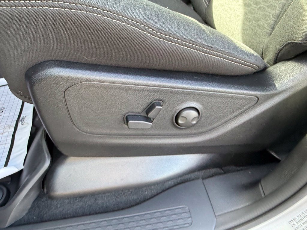 2026 RAM 1500 Big Horn/Lone Star Night Edition