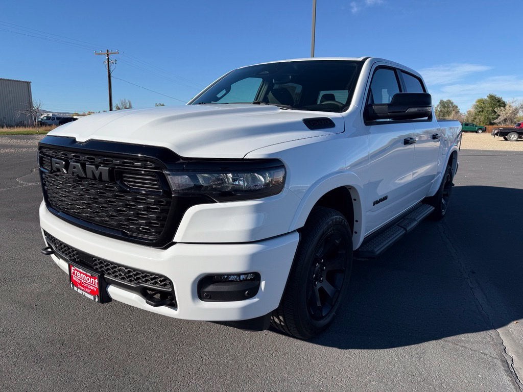 2027 RAM 1500 RAM 1500 BIG HORN CREW CAB 4X4 5'7' BOX