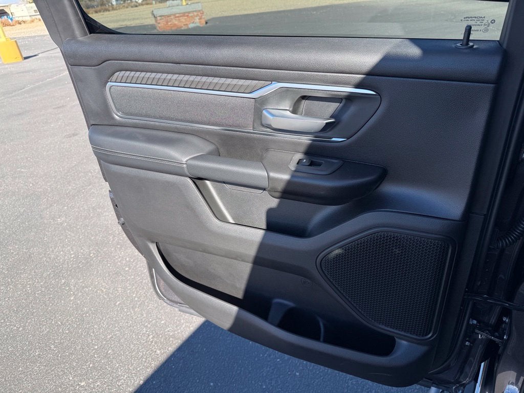 2027 RAM 1500 RAM 1500 BIG HORN CREW CAB 4X4 5'7' BOX