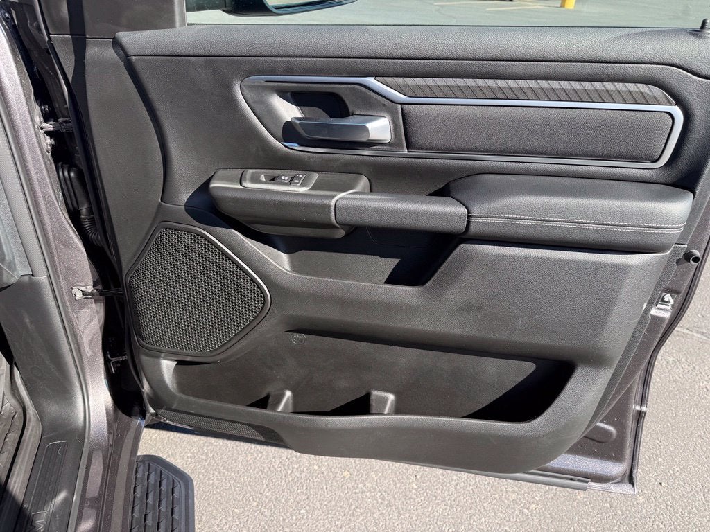2027 RAM 1500 RAM 1500 BIG HORN CREW CAB 4X4 5'7' BOX