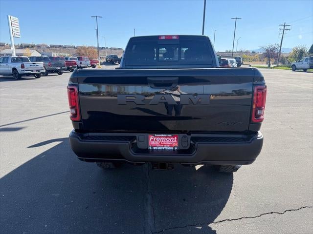 2027 RAM 2500 2500 TRADESMAN CREW CAB 4X4 6'4' BOX