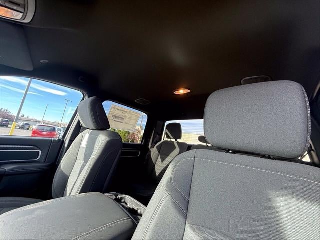 2027 RAM 2500 2500 BIG HORN CREW CAB 4X4 6'4' BOX