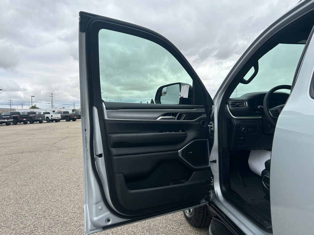 2026 Jeep Grand Wagoneer Limited Altitude
