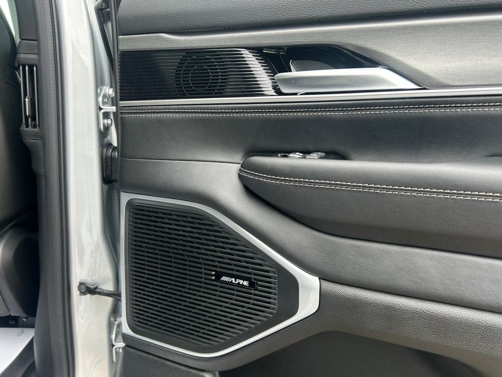 2026 Jeep Grand Wagoneer Limited Altitude