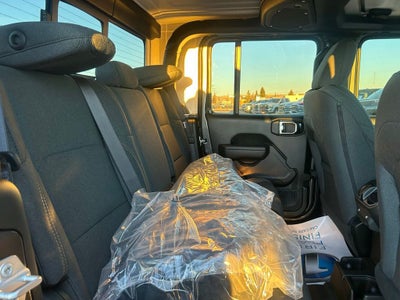 2025 Jeep Gladiator Sport S