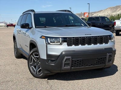 2026 Jeep Cherokee Laredo