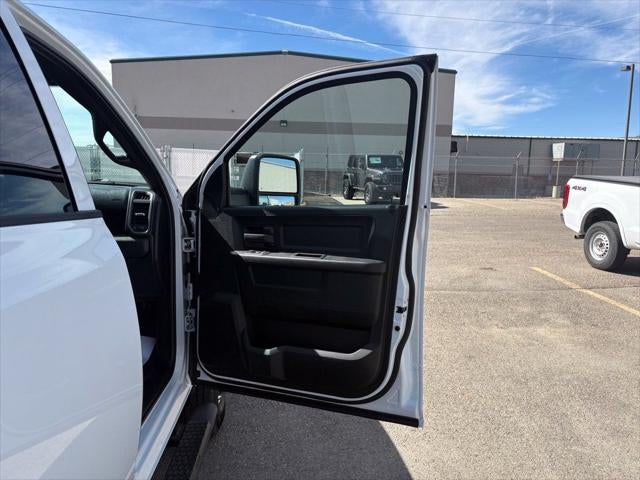 2027 RAM 3500 Tradesman DRW
