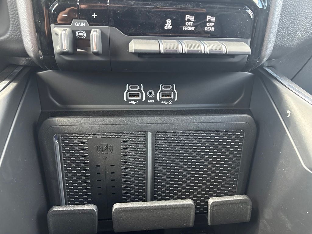 2026 RAM 1500 Big Horn/Lone Star Night Edition