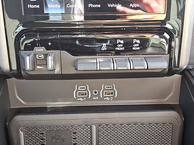2027 RAM 1500 1500 BIG HORN CREW CAB 4X4 5'7' BOX
