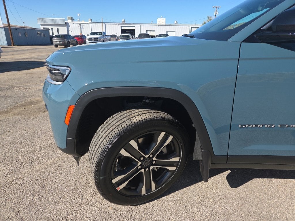 2027 Jeep Grand Cherokee L Limited