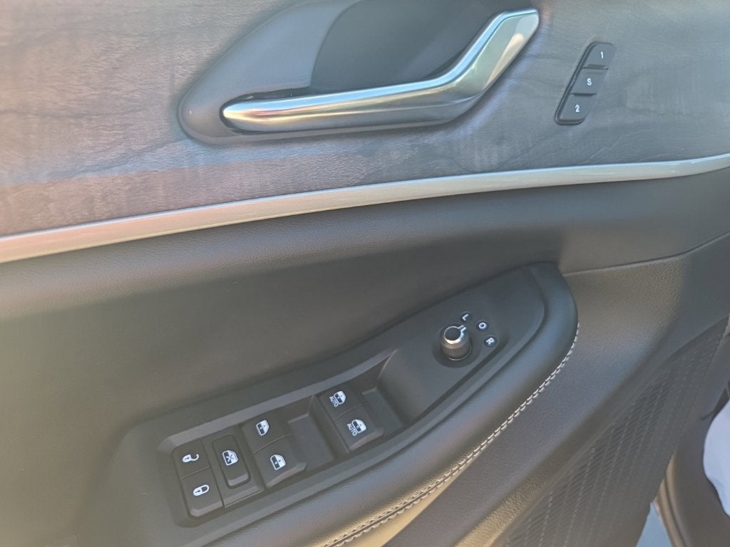 2027 Jeep Grand Cherokee L Limited