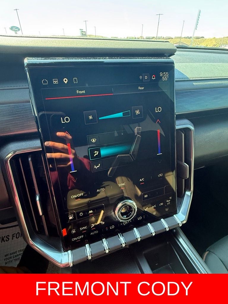 2025 GMC Acadia AT4