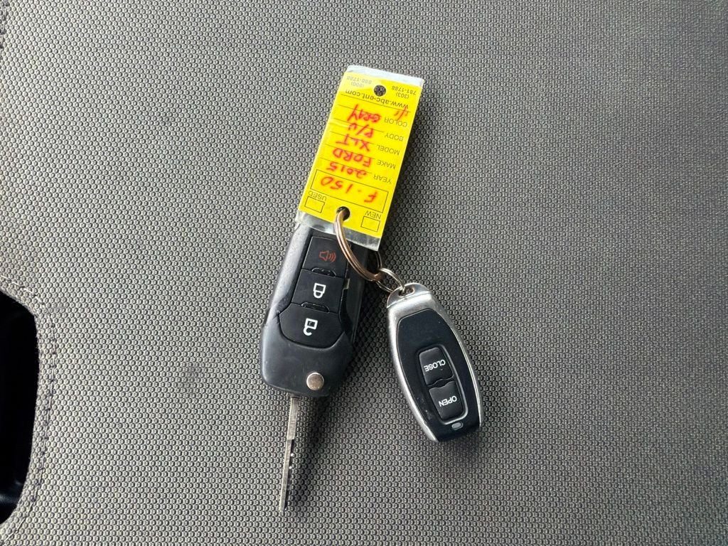2015 Ford F-150 Base