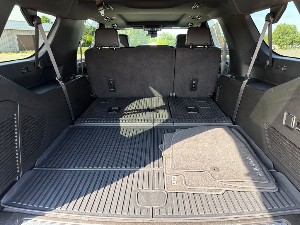 2024 Chevrolet Suburban High Country