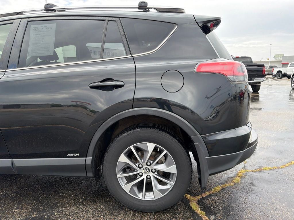 2018 Toyota RAV4 Hybrid XLE